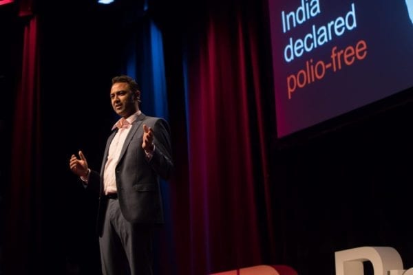 Dr Rolf Gomes Delivering His TEDx Talk On The Heart Of Australia